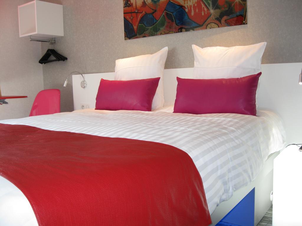 Ibis Styles Blois Centre Gare Hotel Room photo
